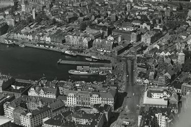 Torget og Vågen