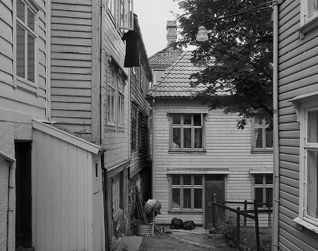 Haugesmauet.