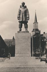 Roald Amundsen monumentet.
