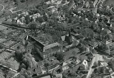 Kvinneklinikken og Årstad kirke